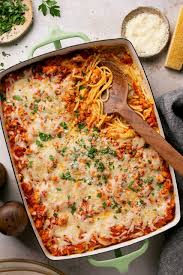 My Family-Favorite Twist on Baked Alfredo Spaghetti: A Creamy Dream Come True!